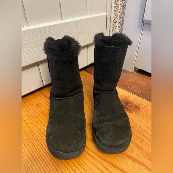 Ugg boots black with zipper and studs - Picture 2 of 7